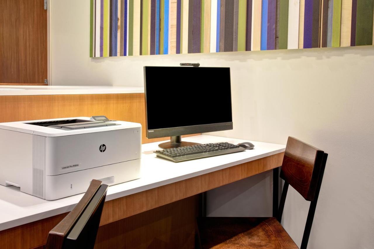 Holiday Inn Express & Suites - Ottawa By Ihg Экстерьер фото