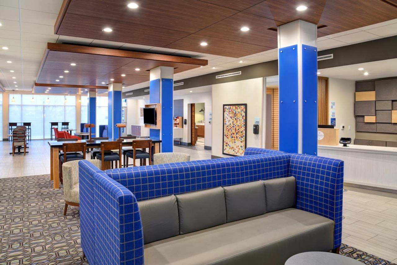 Holiday Inn Express & Suites - Ottawa By Ihg Экстерьер фото